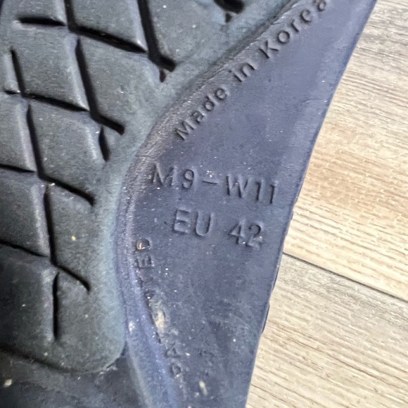 Oofos Blue Sandal- M-9 W-11 - Picture 9 of 10